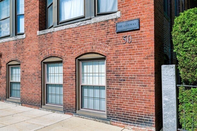 Building Photo - 50 Rantoul St