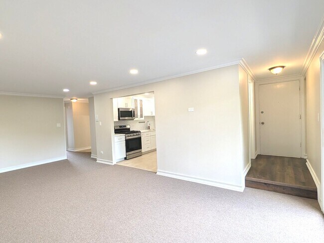 Building Photo - 7 Crestview Ln
