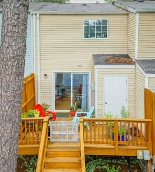 Building Photo - 7711 Crown Crest Ct