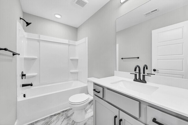 Building Photo - 1505 Jonathan Wade Cir
