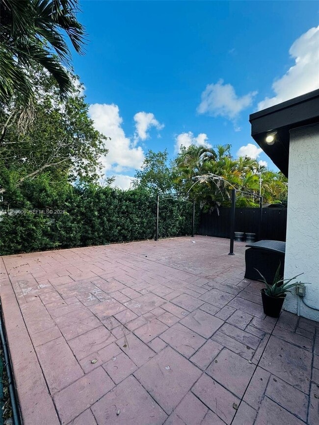 Building Photo - 19721 NW 52nd Ct