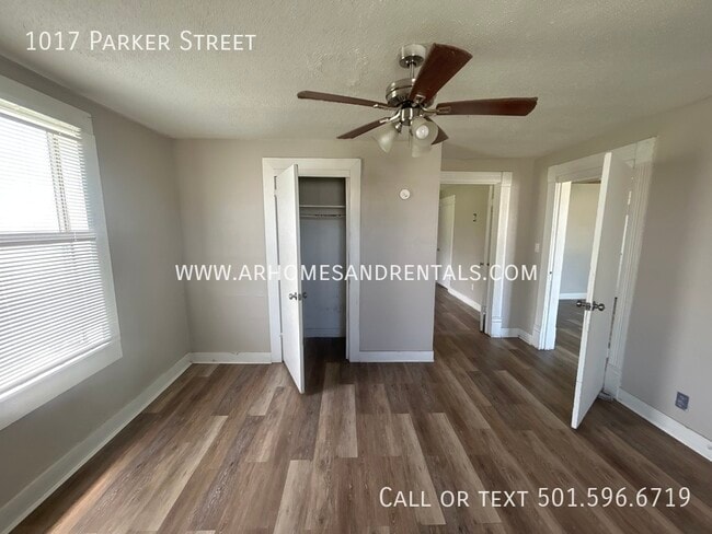 Building Photo - 1017 Parker St