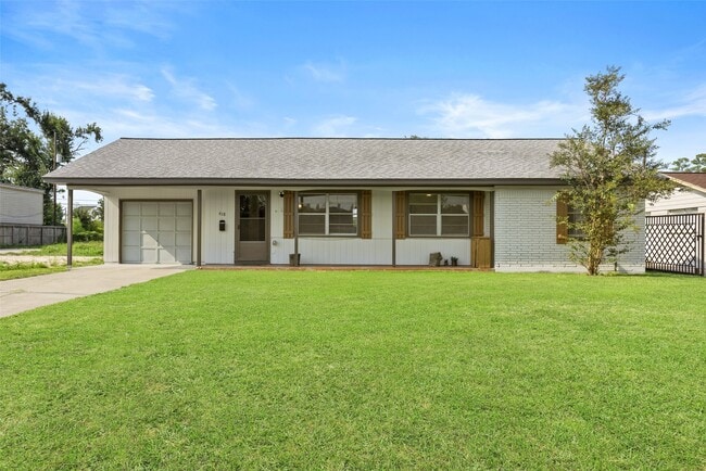 Building Photo - 618 Heidrich St