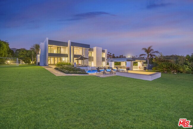 Building Photo - 30020 Morning View Dr