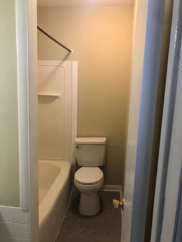 Building Photo - 1304 Forbes St