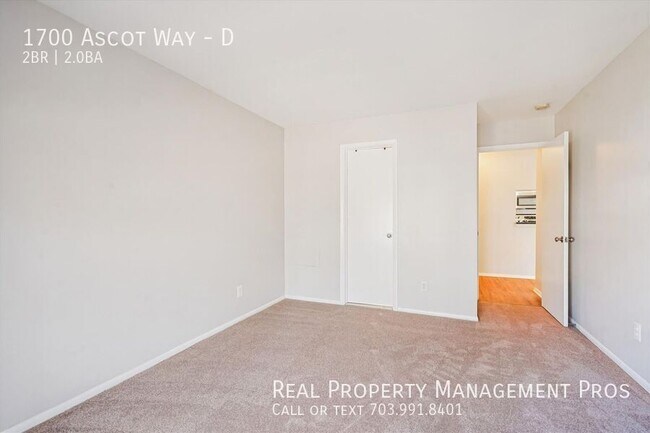 Building Photo - 1700 Ascot Way