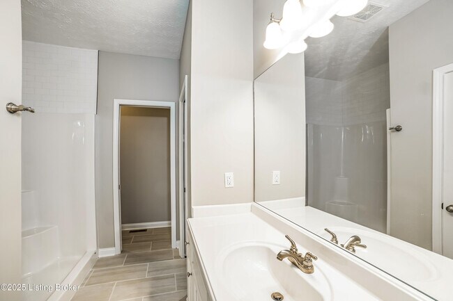 Building Photo - 9137 River Trail Dr
