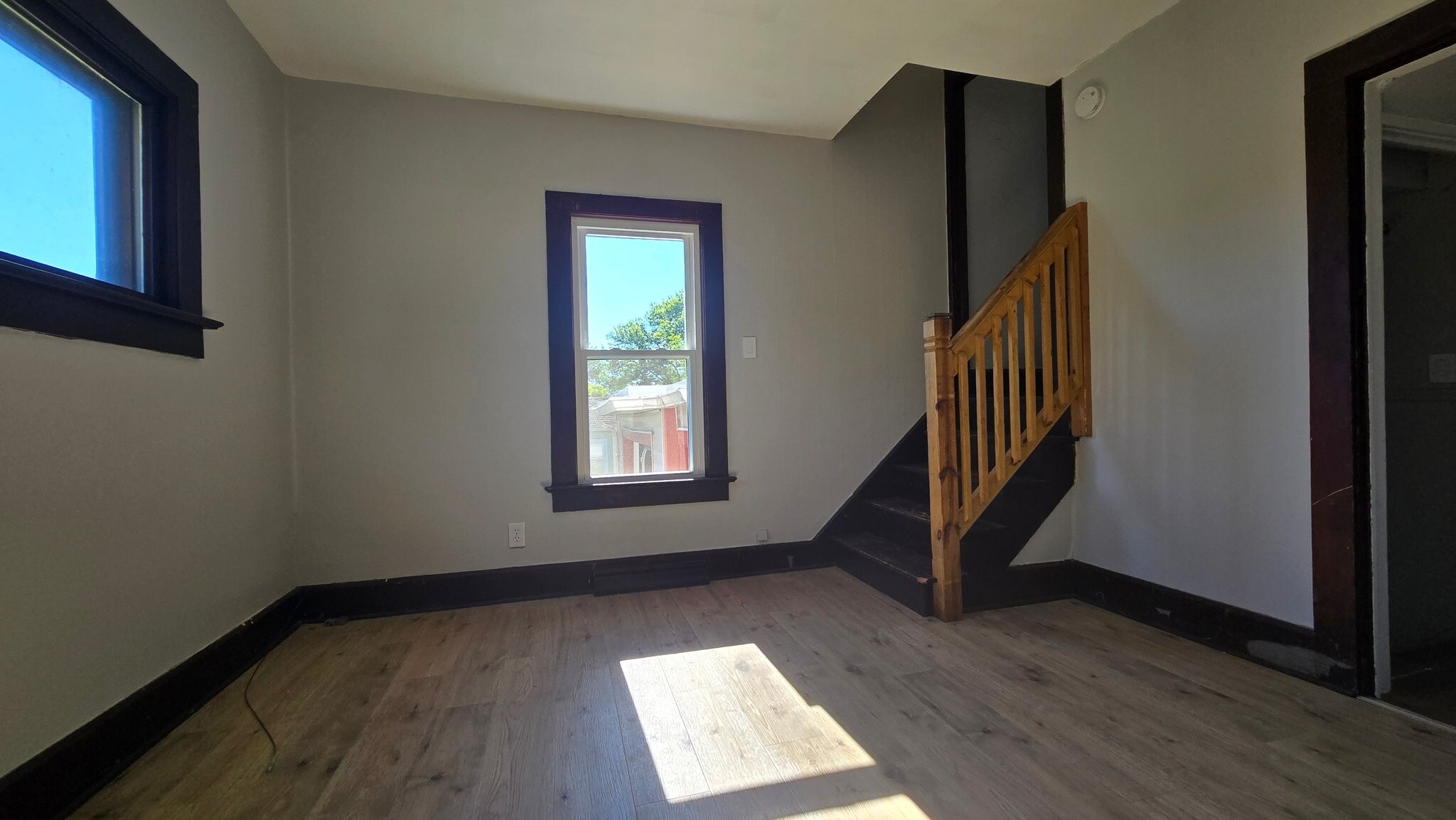 Building Photo - 537 Woodville Rd