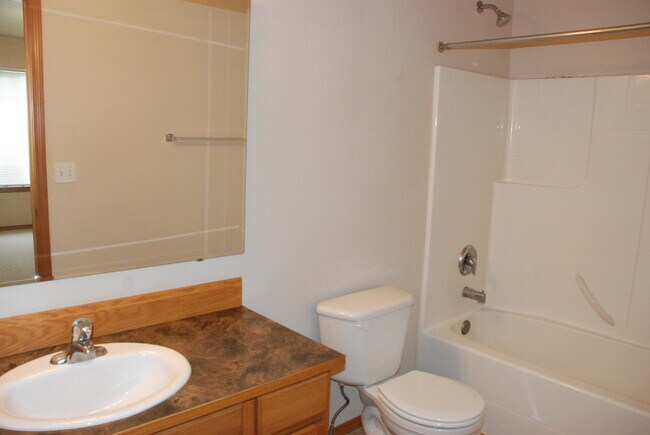 Building Photo - 6364 W Trestle St