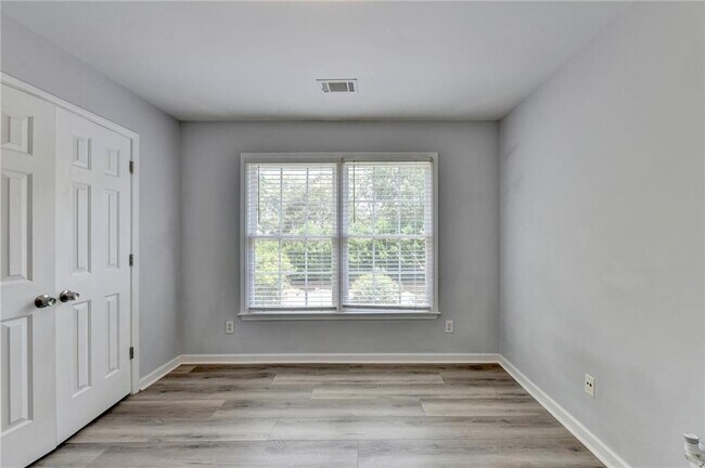 Building Photo - 7635 Harrogate Pl