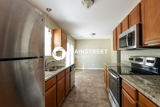 Building Photo - 3 Bedroom Pet-Friendly Home in Charlotte, NC with Main Street Renewal