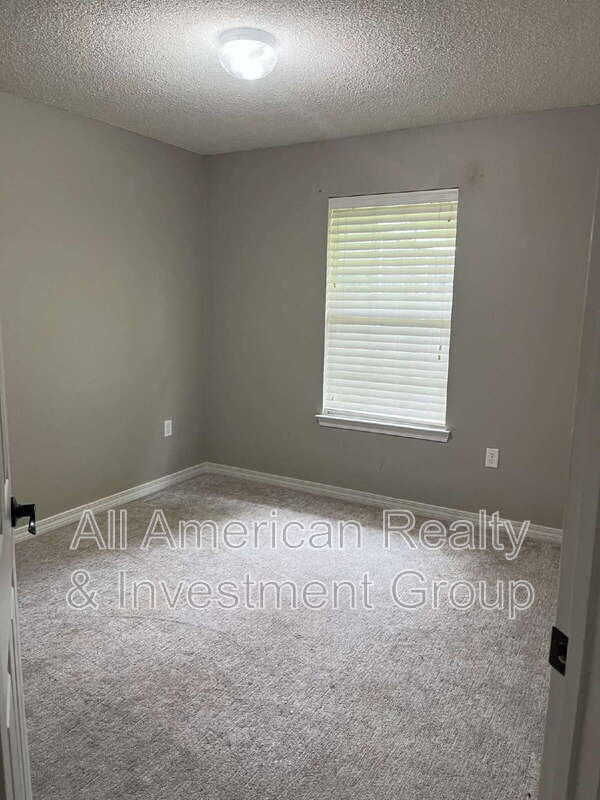 Building Photo - 917 Lajolla Ln