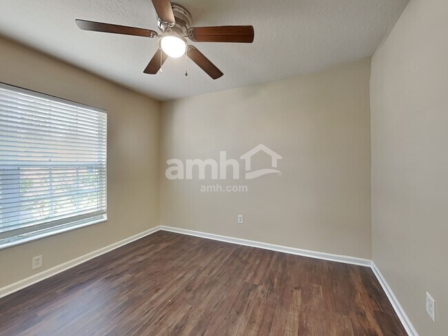 Building Photo - 13129 Early Run Ln