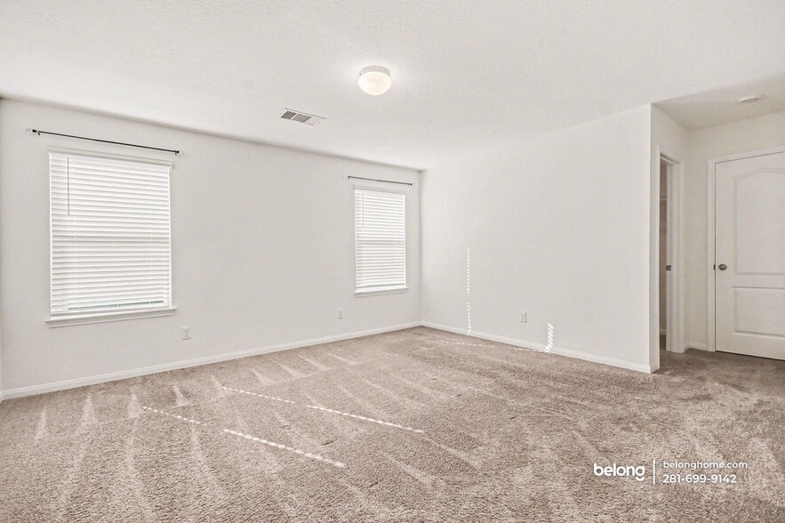 Building Photo - 7218 Bakersfield Ct