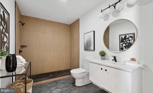 Building Photo - 337 Richmond St