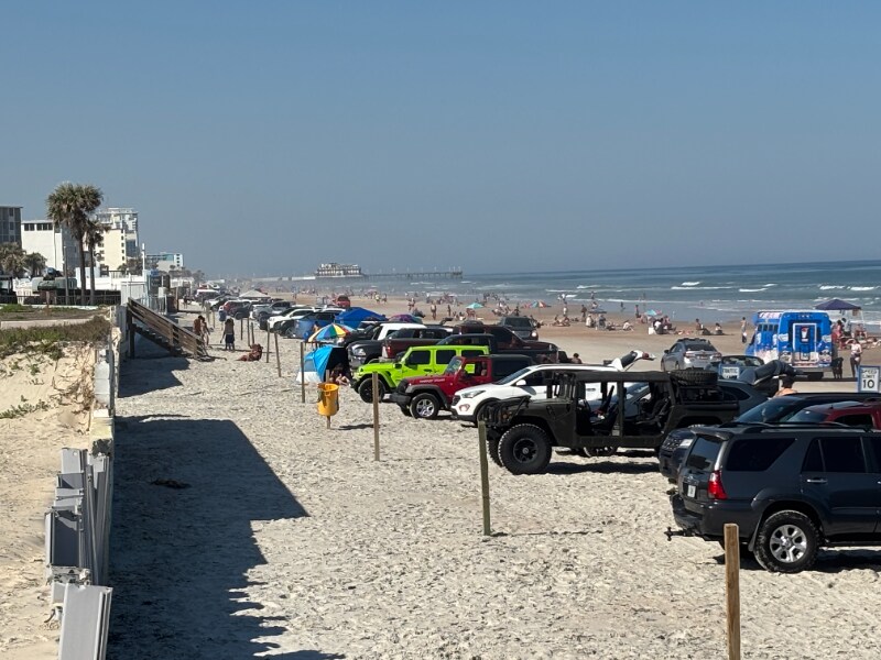 Building Photo - 402 Hillside Ave