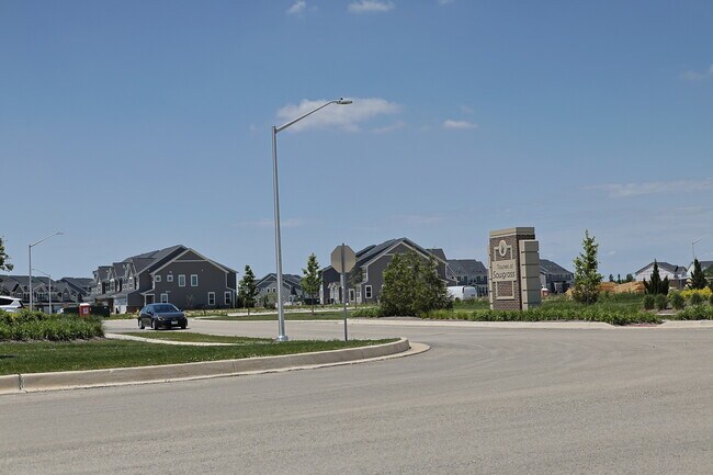 Building Photo - 2287 Ryegrass Ln