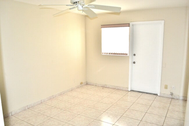Building Photo - 4209 NE 21st Ave