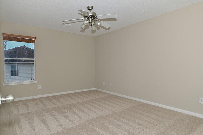 Building Photo - 35 Ebony Oaks Pl
