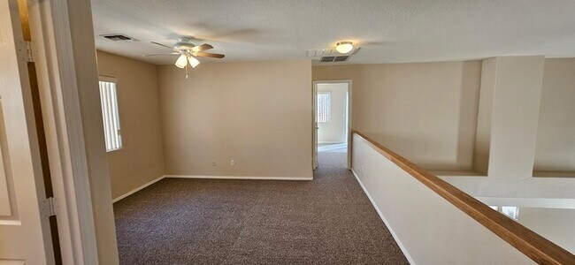 Building Photo - Spectacular 3-bedroom, 2.5 bathroom home F...