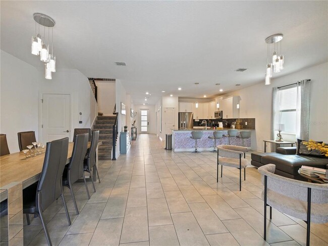Building Photo - 9084 Sommerset Hills Dr