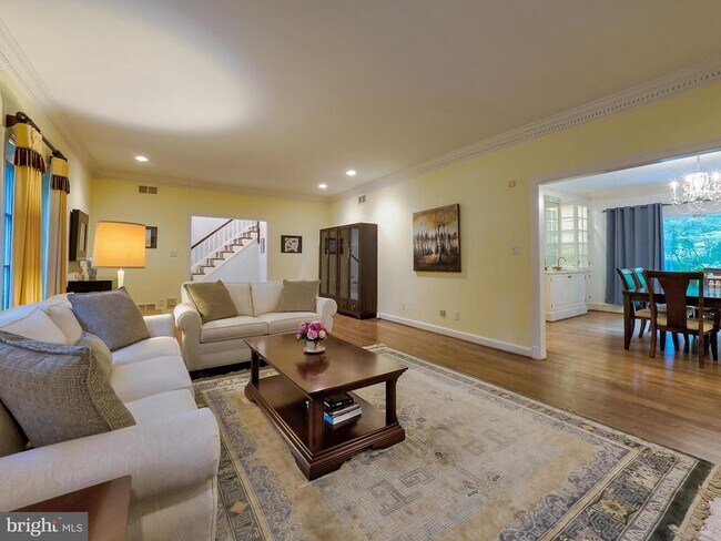 Building Photo - 6513 Kenhill Rd