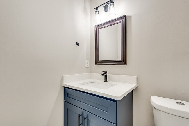 Building Photo - 4110 Bowers Pointe Dr SW