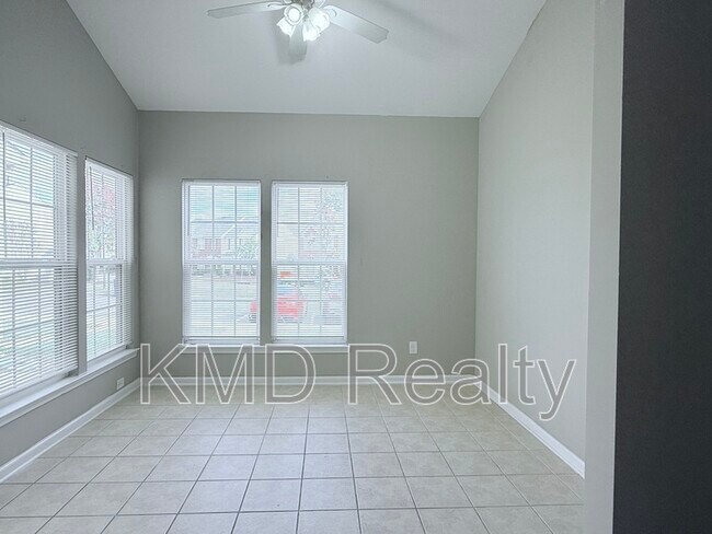 Building Photo - 4917 Sunburst Ln