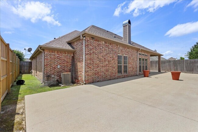 Building Photo - 3490 Prescott Dr