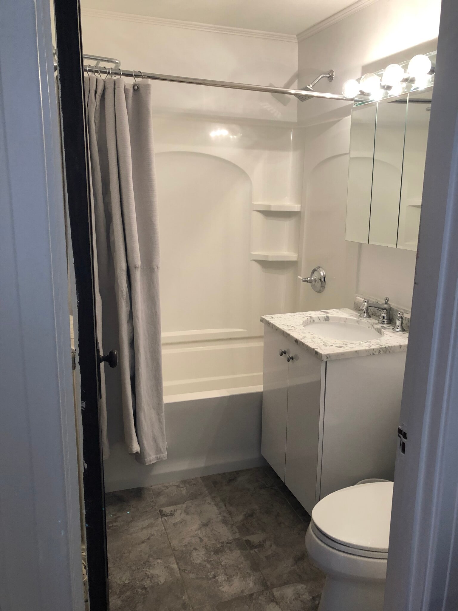 Bathroom - 86 Lancaster Rd