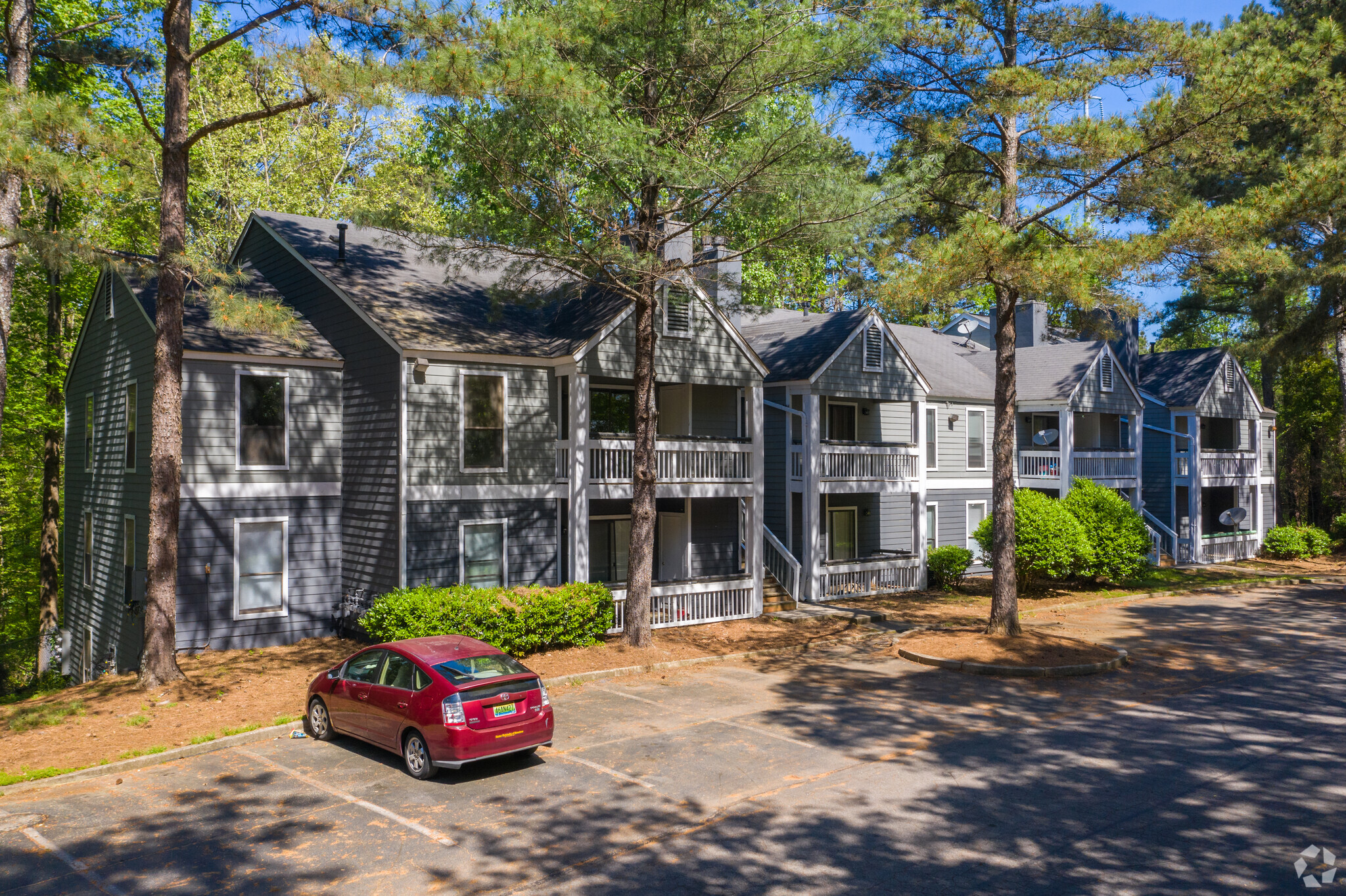 Building Photo - East Ponce Village