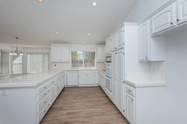 Building Photo - 1167 Meadow Lake Dr