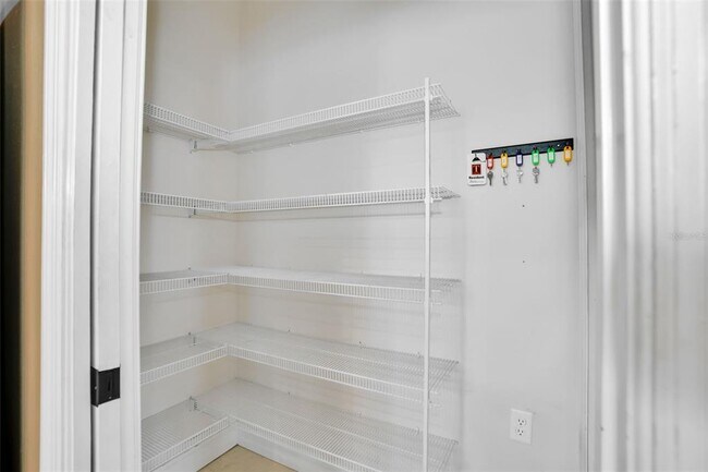 Building Photo - 7100 Sunset Way