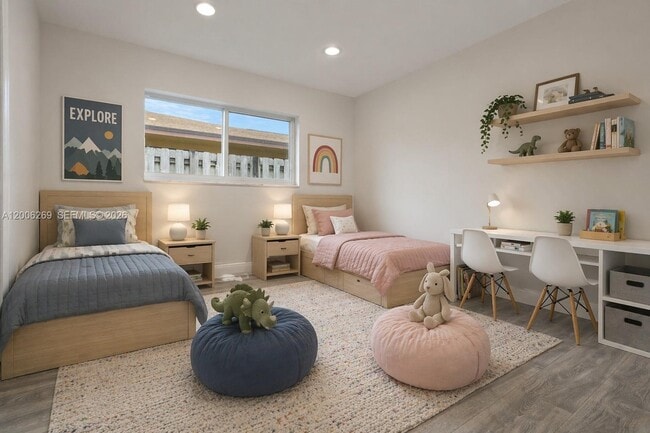 Building Photo - 8881 N Lake Dasha Dr