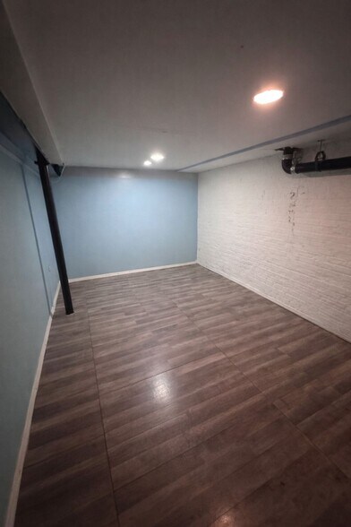 Building Photo - 154 Utica Ave