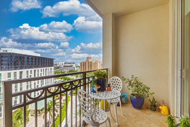 Building Photo - 550 Okeechobee Blvd