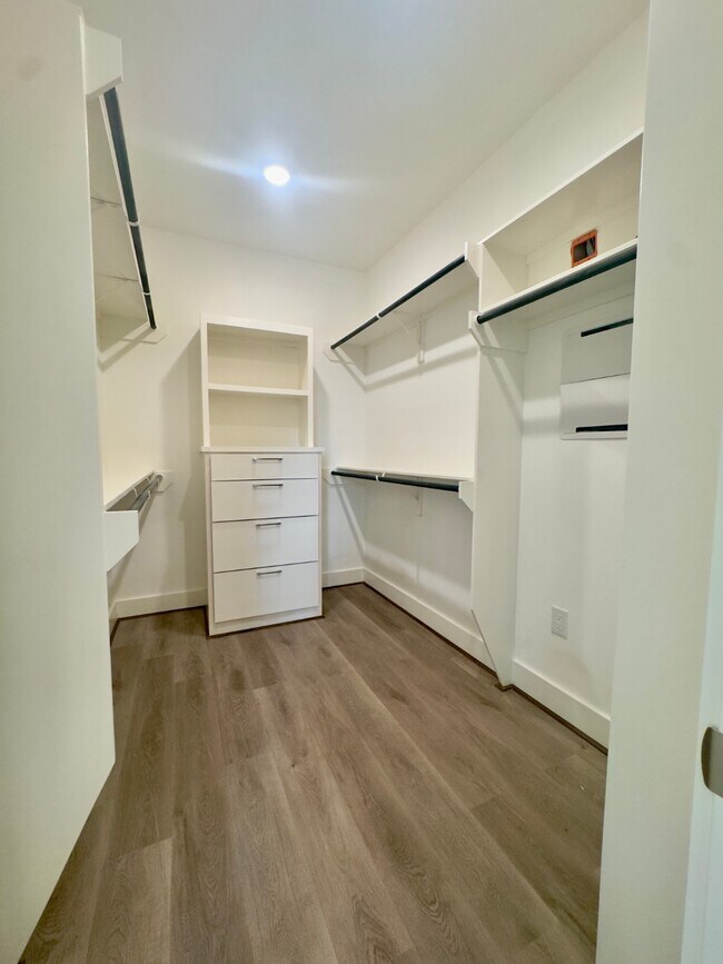 Building Photo - 10232 Porto Rico Rd