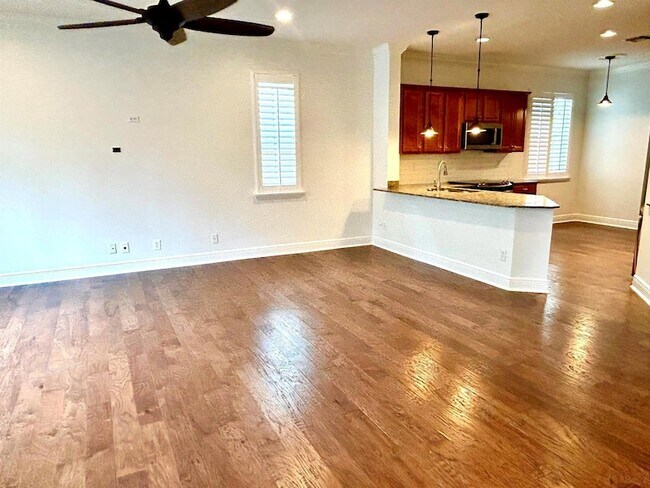 Building Photo - 2024 Foxtail View Ct
