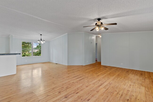 Building Photo - 3756 Hickory Ln