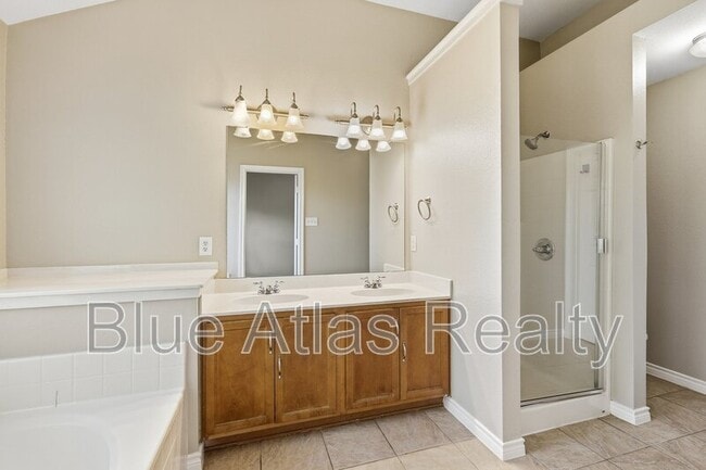 Building Photo - 601 Steerman Ct