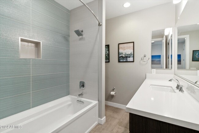 Building Photo - 240 W Missouri Ave