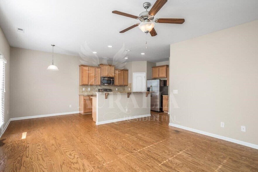 Building Photo - 4430 Hillsgrove Rd