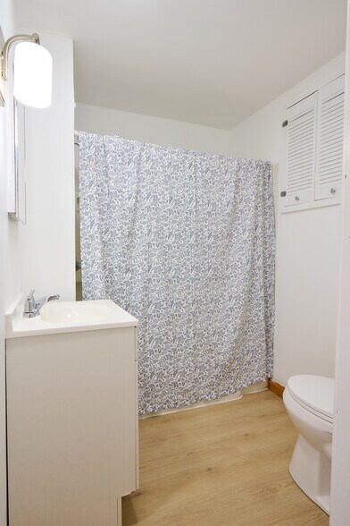 Bathroom - 20 Buzzell St
