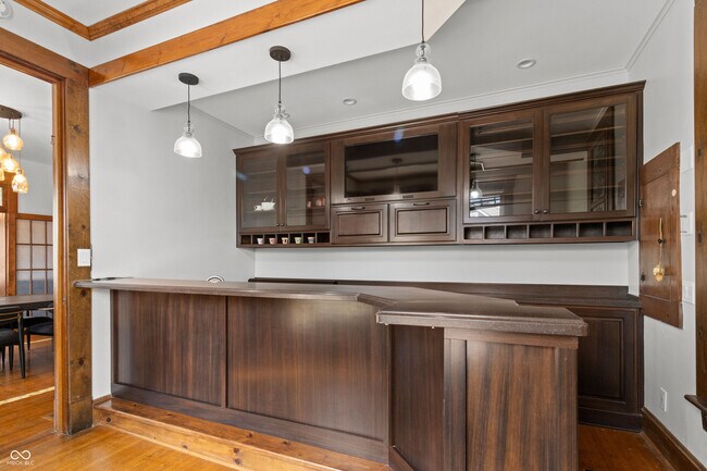 Building Photo - 1401 Marlowe Ave