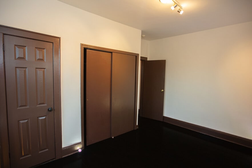 Building Photo - 86 Edgewood Ave