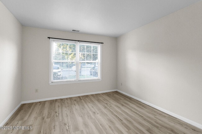 Building Photo - 502 Wedgewood Cir