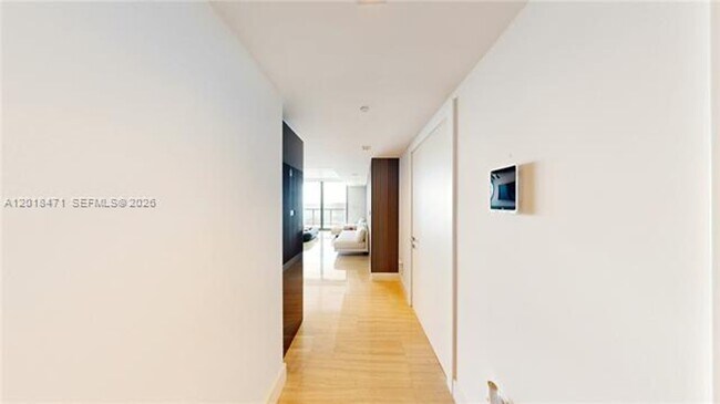 Building Photo - 1451 Brickell Ave