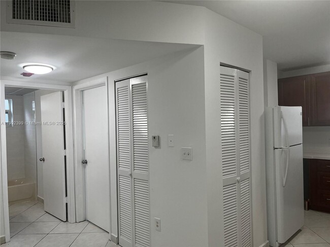 Building Photo - 181 NW 47th Ave