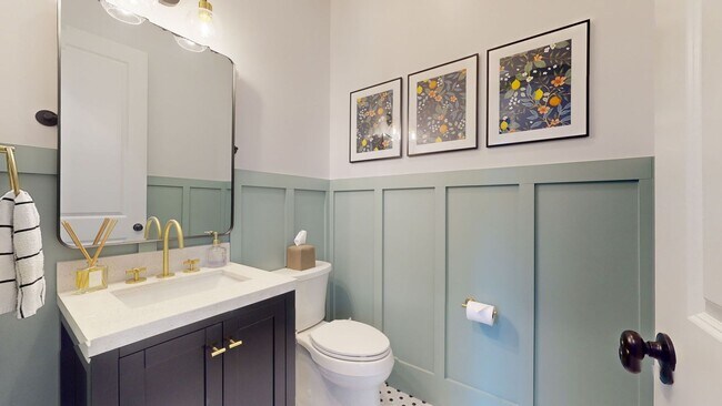 Building Photo - Luxury Home in gated Hampstead Community