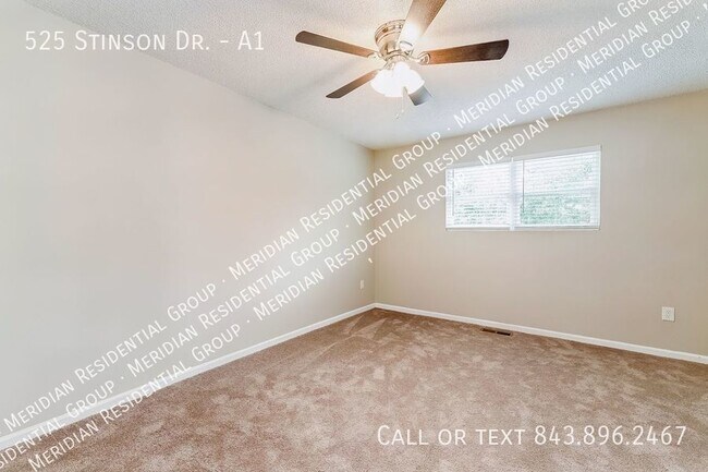 Building Photo - 525 Stinson Dr